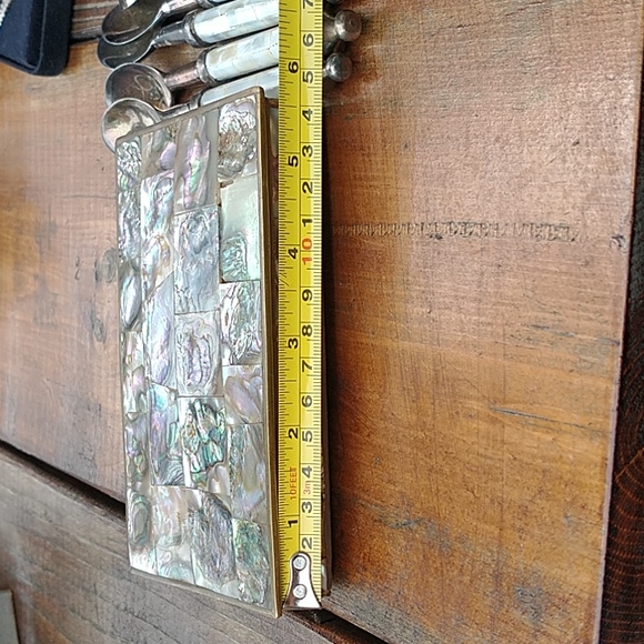 Mother of Pearl Handled and Pearl topped box - Picture 8 of 8